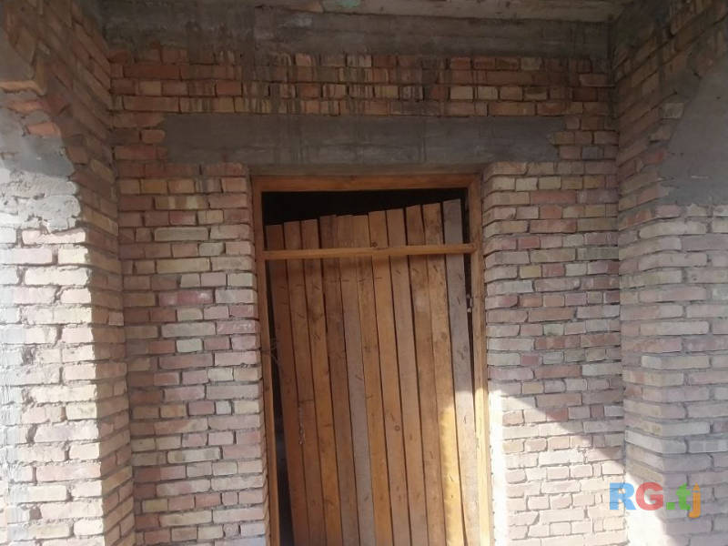 2-эт. дом 6-комн. 7 сот. на продажу